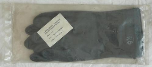 Handschoenen, NBC, Koninklijke Landmacht, maat: 9½, 1972.(1), Collections, Objets militaires | Général, Armée de terre, Enlèvement ou Envoi