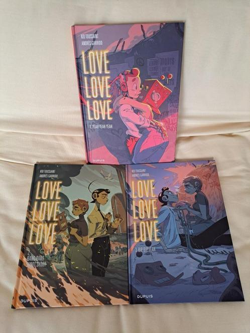 Love Love Love - Complet (3 tomes,EO, TBE), Boeken, Stripverhalen, Zo goed als nieuw, Complete serie of reeks, Ophalen of Verzenden