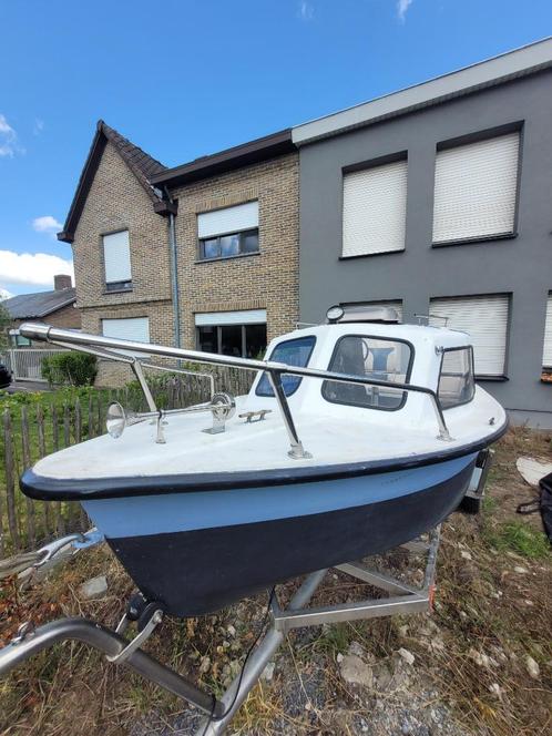 Boot en trailer, Watersport en Boten, Motorboten en Motorjachten, Gebruikt, Polyester, Tot 6 meter, Benzine, Buitenboordmotor