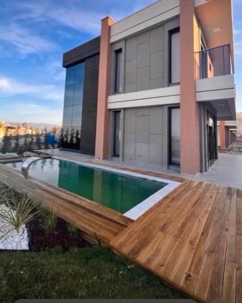 Villa de super luxe avec piscine à vendre à Kuşadası, Immo, Étranger, Turquie, Ville