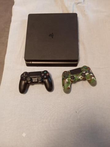 PS4 1TO 2manettes et jeux sur compte psn, Enlèvement, Utilisé, 1 TB, Avec jeux