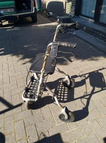 Opvouwbare rollator Drive in goede staat  beschikbaar voor biedingen