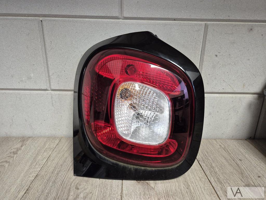 Smart Forfour 2013 - 2018 achterlicht links nette staat €35, Gebruikt, -, -, Ophalen of Verzenden