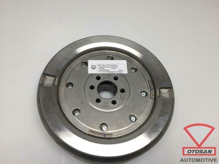 vw t roc 2018 dubbele massavliegwiel 05e105266d, Auto-onderdelen, Motor en Toebehoren, Volkswagen, Gebruikt
