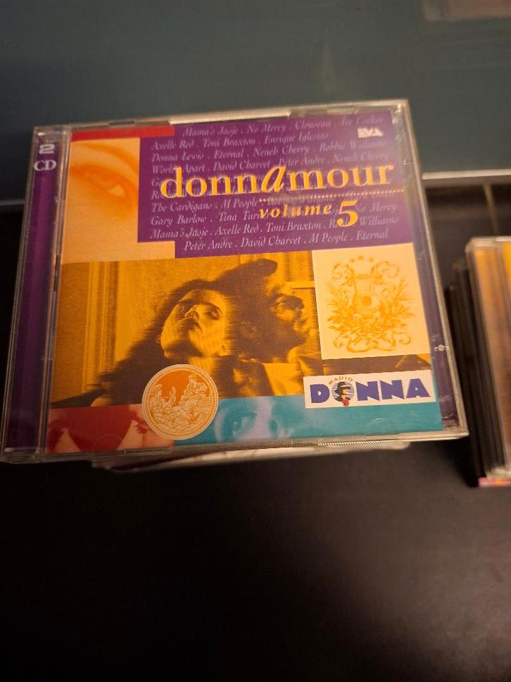cd - various - donnamour volume 5 - 2cd, Cd's en Dvd's, Cd's | Pop, Zo goed als nieuw, 1980 tot 2000, Ophalen of Verzenden