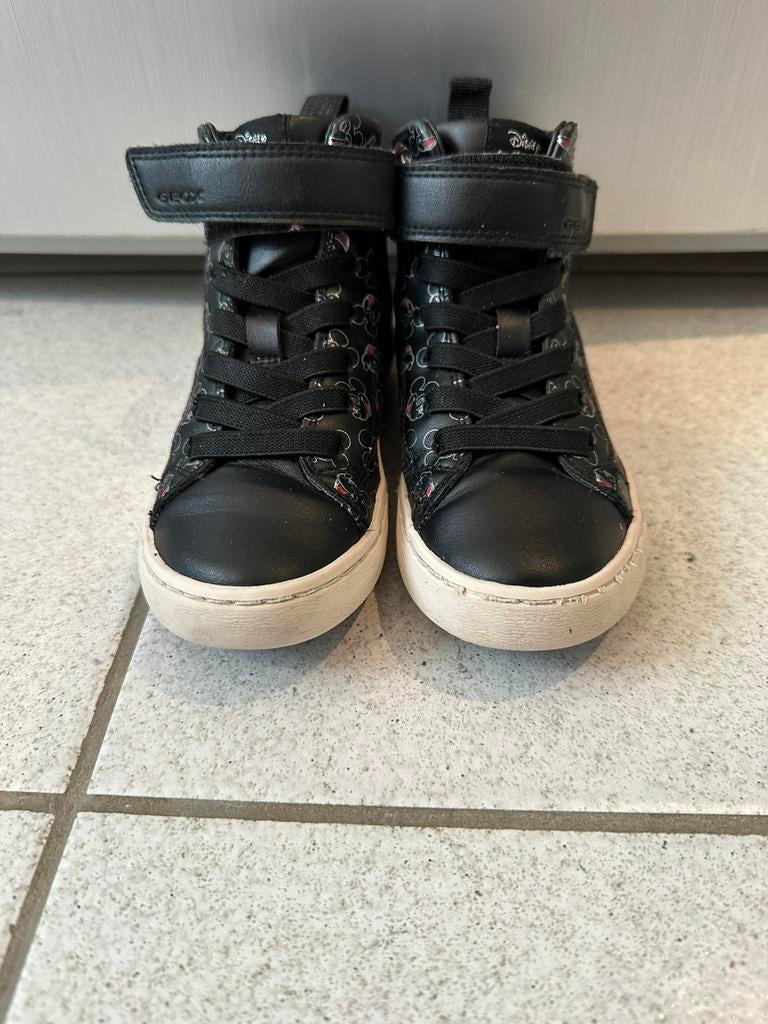 A vendre les chaussures Geox, Enlèvement ou Envoi, Comme neuf, Chaussures, Fille