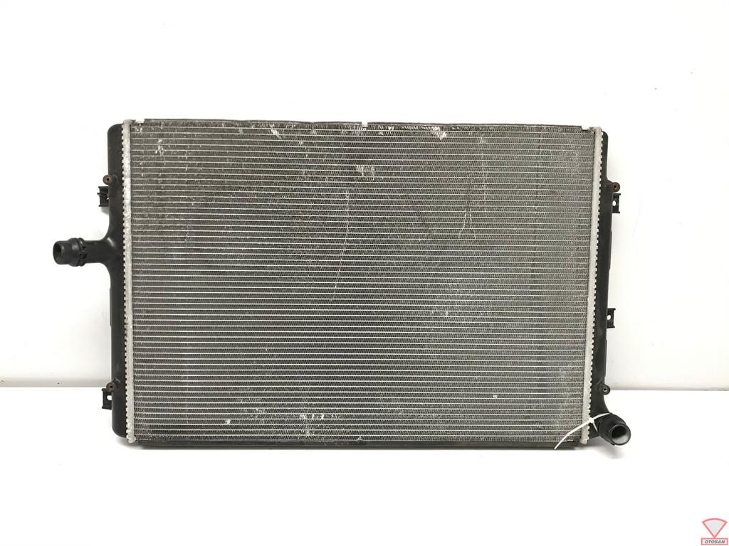 vw golf 5 6 touran vag radiateur 1k0121251ab, Gebruikt, Volkswagen, Volkswagen AG, Vw@volkswagen.de