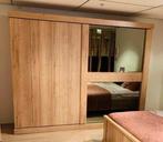 Kledingkast, Huis en Inrichting, Kasten | Kleerkasten, Ophalen, Met deur(en), 200 cm of meer, Zo goed als nieuw