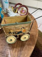 Heel oud blikken poppenwagentje, Antiek en Kunst, Antiek | Speelgoed, Ophalen of Verzenden