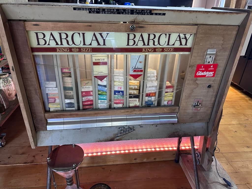 Oude bitri sigaretten automaat, Verzamelen, Automaten | Overige, Gebruikt, Ophalen