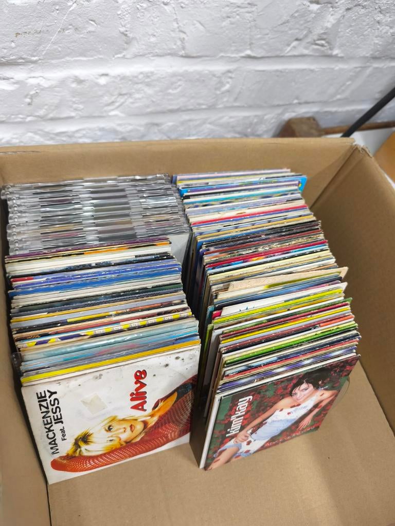 133 maxi singles à 50 cents = 65 euros, CD & DVD, Vinyles | Autres Vinyles, Enlèvement ou Envoi