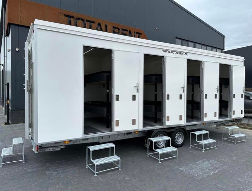 8 pers slaap festival trailer met sanitair te huur, Ophalen, Zo goed als nieuw