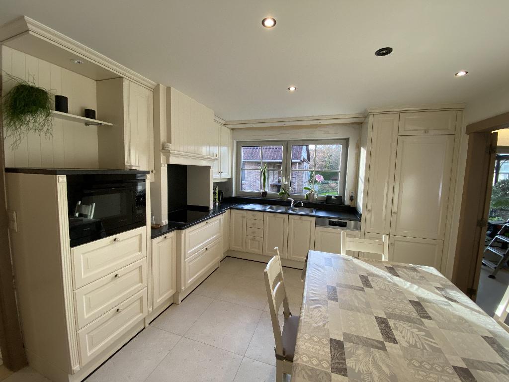 Complete keuken, Huis en Inrichting, Keuken | Complete keukens, Gebruikt, Hoekkeuken, Crème, Graniet of Steen, Ophalen