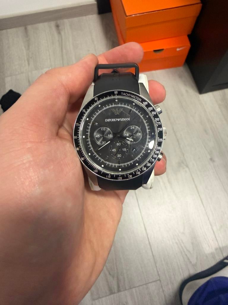 Armani horloge, Handtassen en Accessoires, Horloges | Heren, Ophalen, Zo goed als nieuw