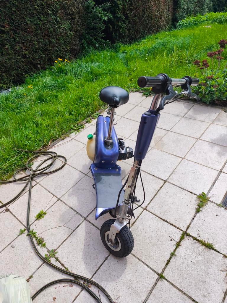 Trottinette thermique, Vélos & Vélomoteurs, Trottinettes, Enlèvement, Utilisé, Autres types