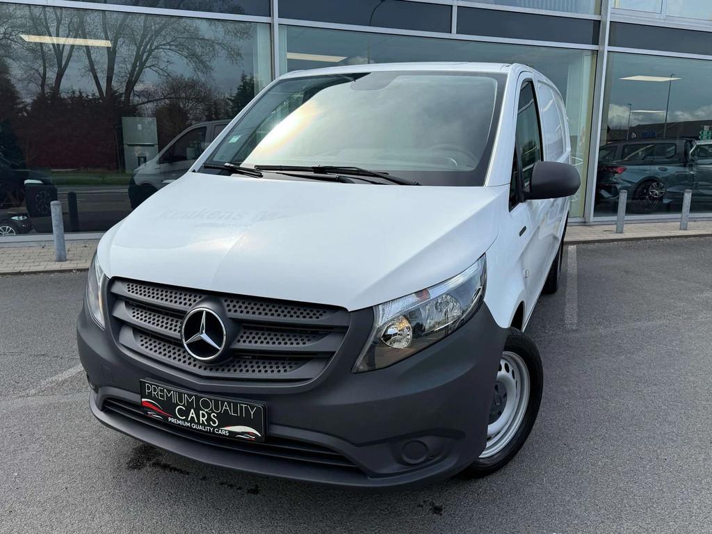 Mercedes-Benz Vito ZETELVERWARMING / CAMERA / 3ZIT / SOH 94%, Automaat, 4 deurs, Stof, Gebruikt