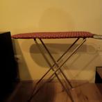 Table à repasser poupées, Enfants & Bébés, Jouets | Poupées, Comme neuf