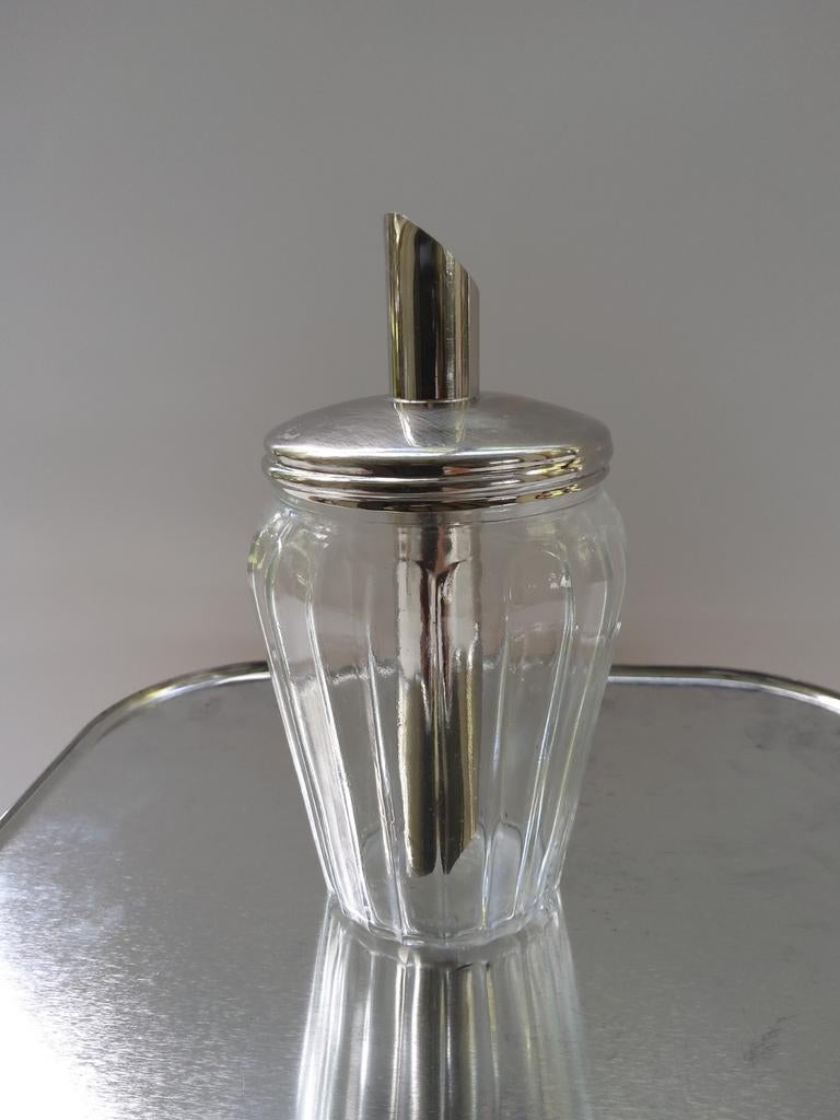 Vintage suikerstrooier " Helly " . Verzilverd deksel., Antiquités & Art, Antiquités | Argent & Or, Argent, Enlèvement ou Envoi