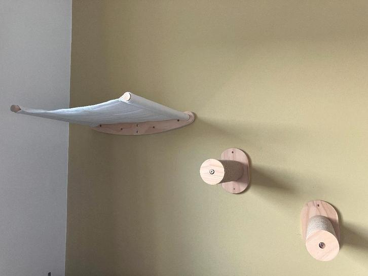 Cosy corner op hoogte voor sportieve kat zonder hoogtevrees, Animaux & Accessoires, Accessoires pour chats, Comme neuf, Enlèvement