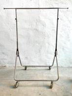 vintage kledingrek, Ophalen, Met wielen, Gebruikt