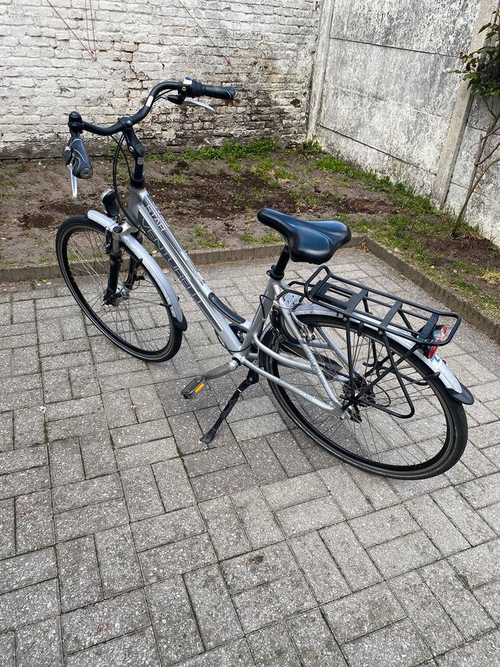 VENTURELLI DAMES 👩🏻‍🦰FIETS IN NIEUW 👌STAAT, Vélos & Vélomoteurs, Vélos | Femmes | Vélos pour femme, Comme neuf, Enlèvement