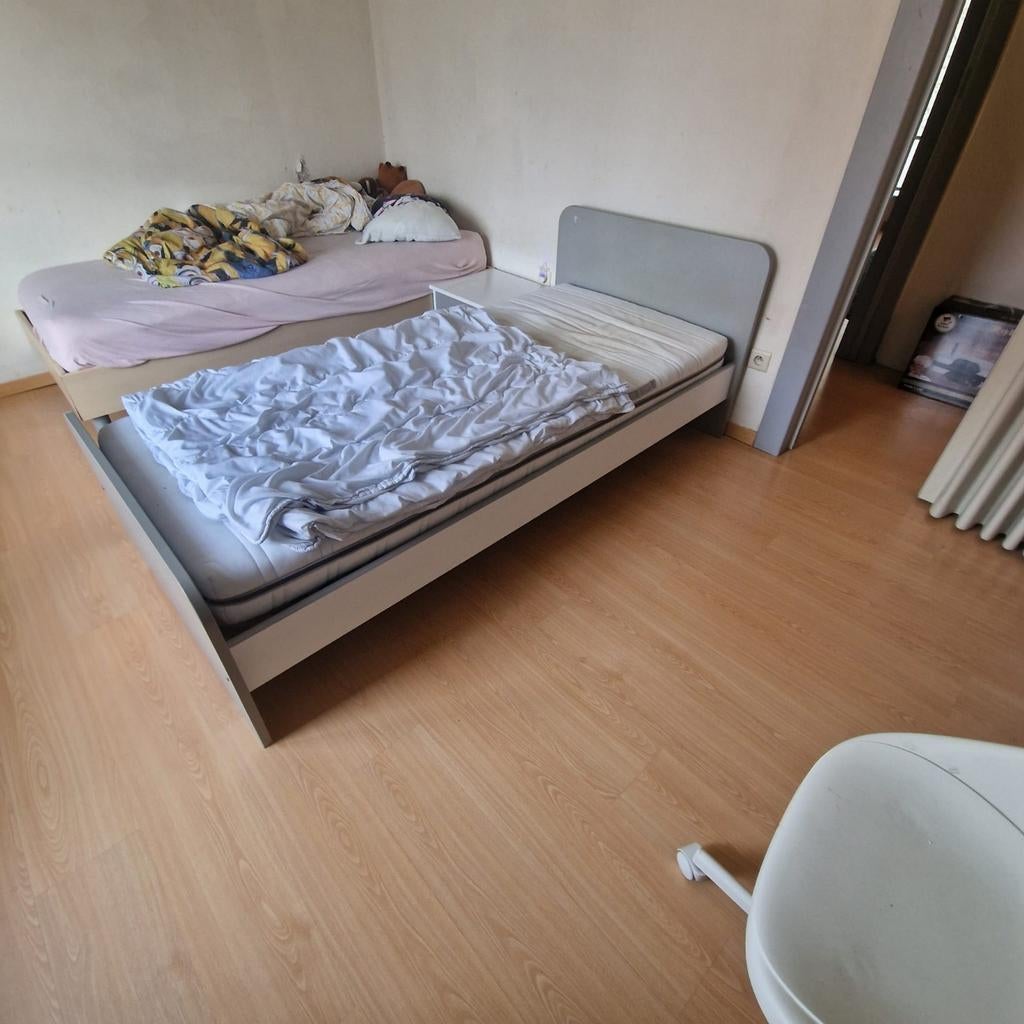 2x 90 op 200cm  bed gratis zonder matras, Ophalen