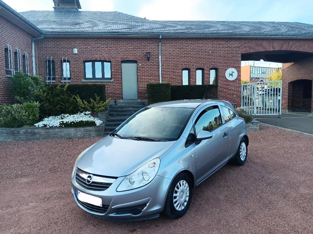 Opel Corsa D 1.2i essence 80 Ch 2008 Prét à immatriculé, Voorwielaandrijving, Stof, Head-up Display, Grijs