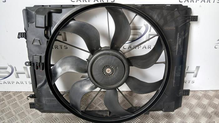 Ventilateur d'un Mercedes B-Klasse, Autos : Pièces & Accessoires, Climatisation & Chauffage, Mercedes-Benz, Utilisé, 3 mois de garantie