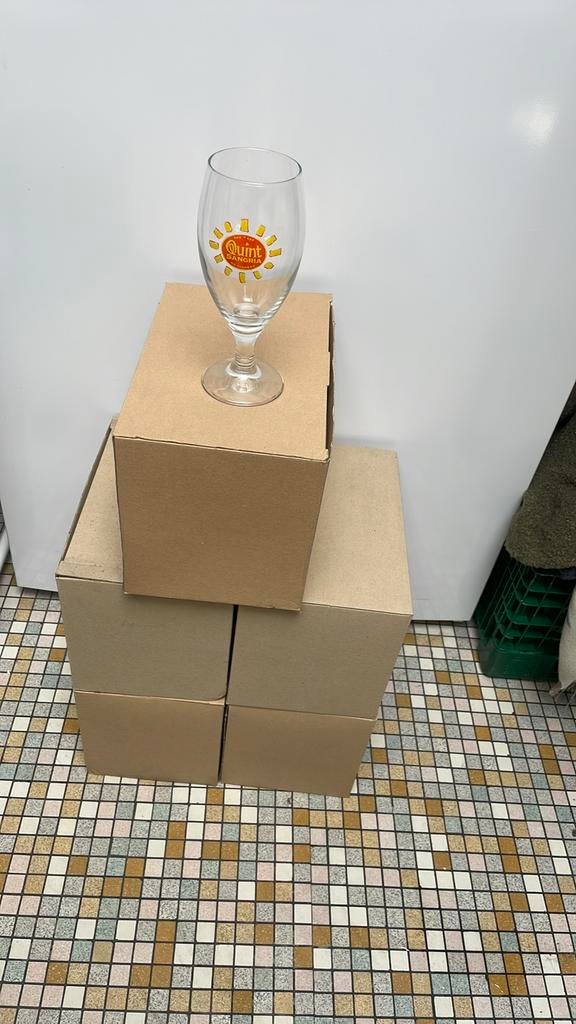 Sangria quint glazen, Collections, Enlèvement, Comme neuf