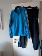 Training Adidas, bleu/noir/blanc. Taille UK 42-44., Vêtements | Hommes, Vêtements de sport, Enlèvement ou Envoi, Bleu