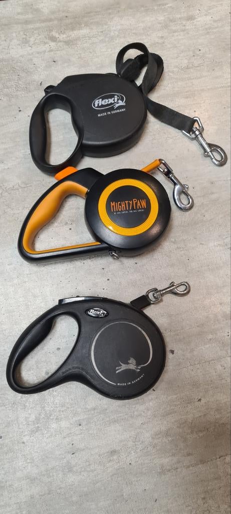 Wuustwezel. 3 oprol leibanden., Ophalen