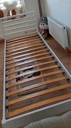 Cadre de lit ikéa en bois peint en blanc 90x200 à vendre., Enlèvement, Une personne, Blanc, Bois