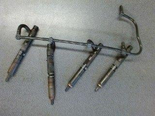 Injecteur Clio 3 phase 1 / 1.5CDI 86cv 63Kw (EJBR05102D), Ophalen, Gebruikt, Renault