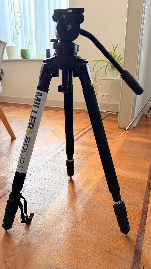 Miller Air Solo 75 - Hoofd en voet, Ophalen