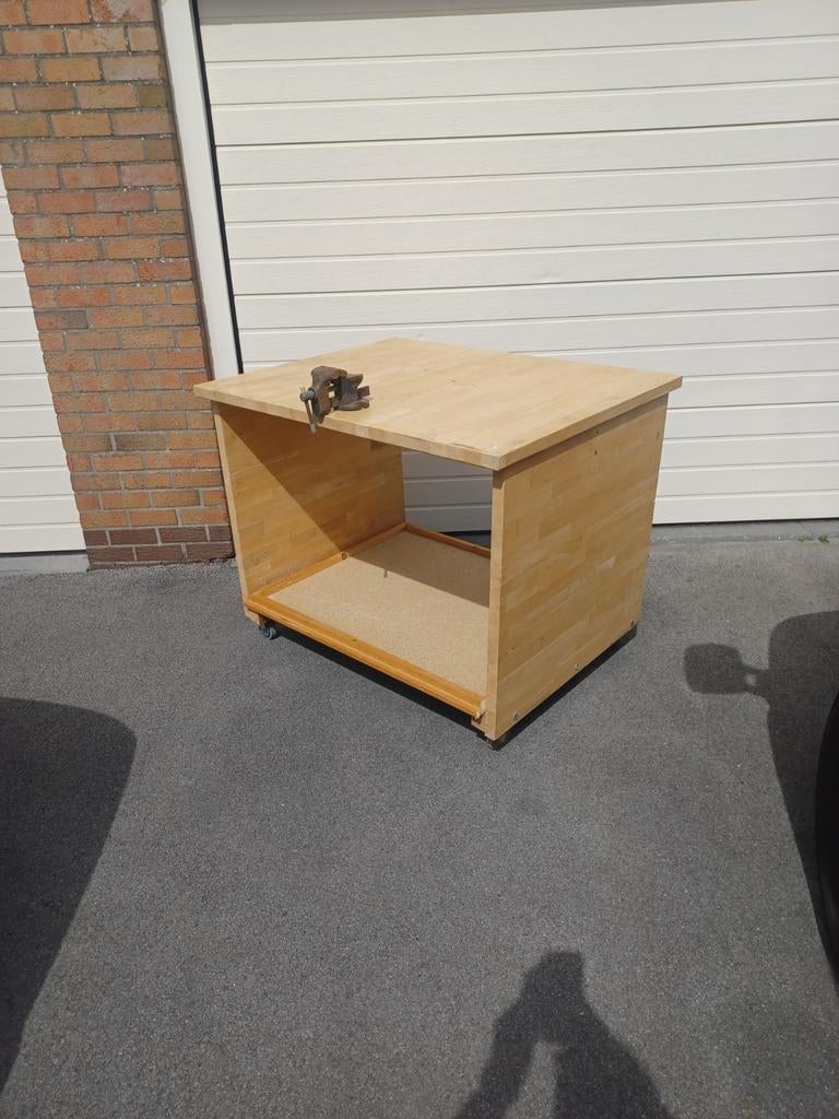 Établi, table de travail, roulettes de rangement, étagère et, Bricolage & Construction, Enlèvement, Étau