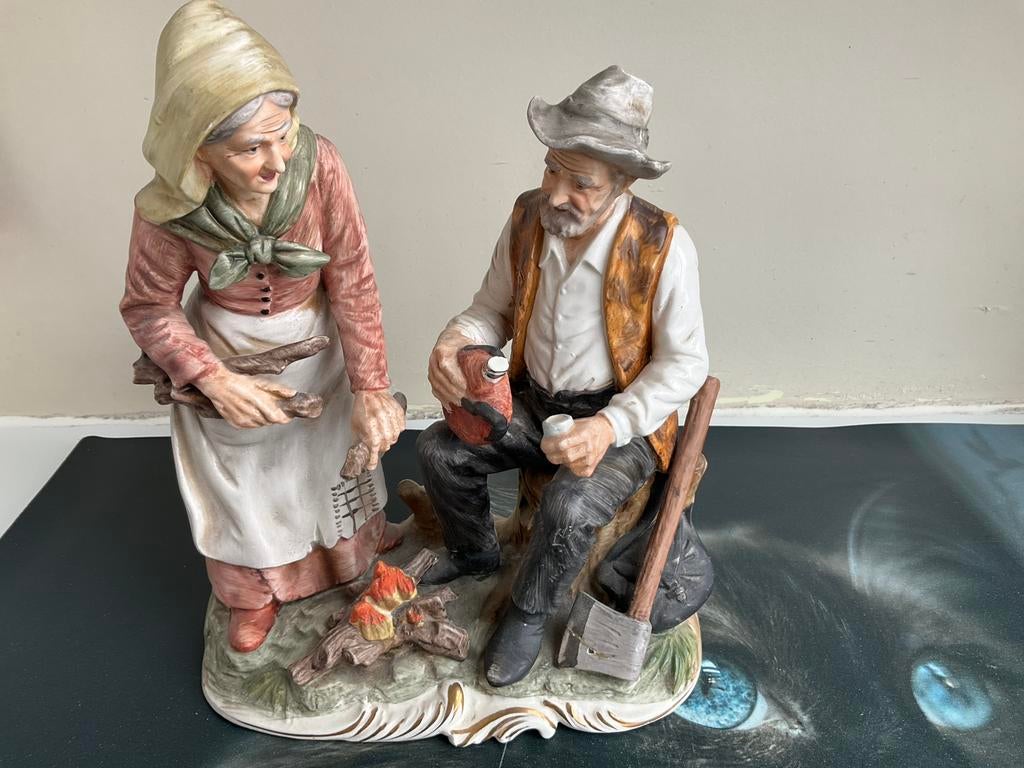 Antiek meerkleurig biscuit porseleinen, Ophalen