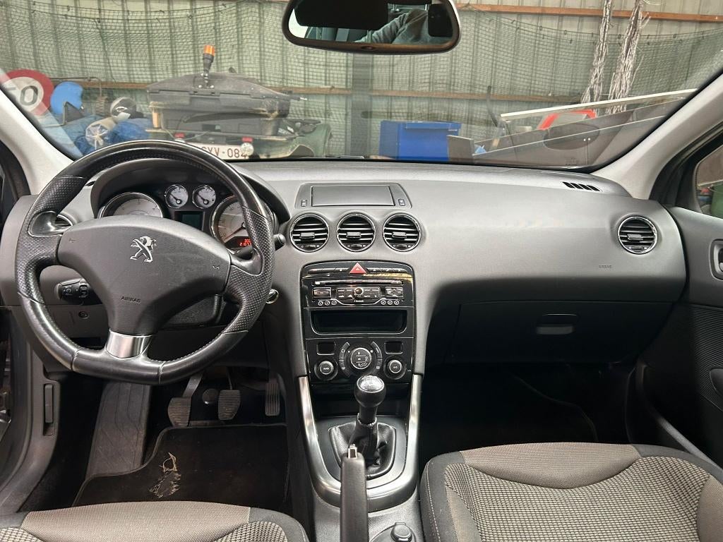 Peugeot 308 Active, Autos, Achat, 1370 kg, Boîte manuelle, Noir