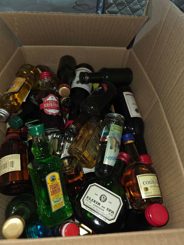 Miniatuur flesjes sterke drank, Ophalen, Nieuw