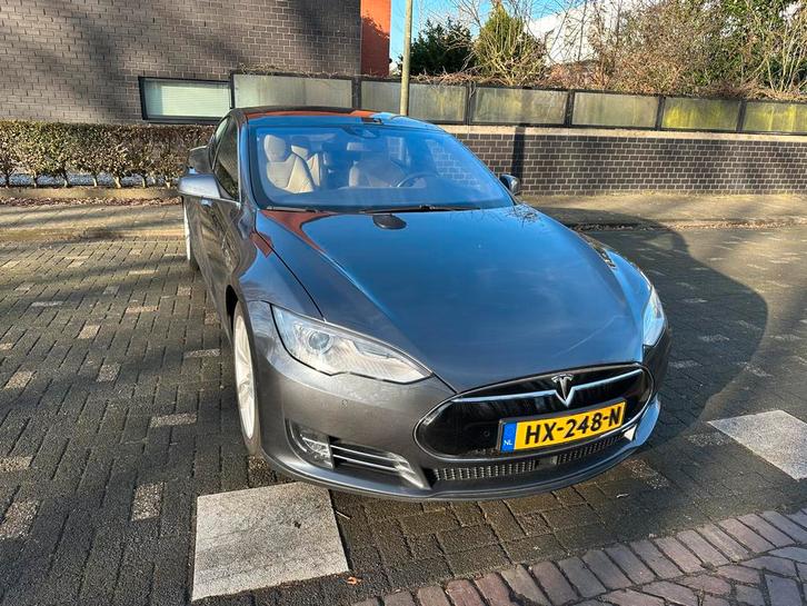 Tesla Model S Model S 85D Base FREE SUPERCHARGE 2016 152K km, Auto's, Tesla, Particulier, Model S, Lederen bekleding, Ophalen