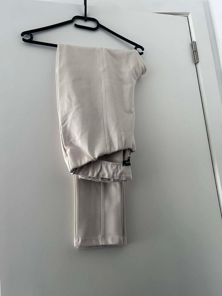 Dikke legging, Ophalen, Zo goed als nieuw, Maat 46/48 (XL) of groter