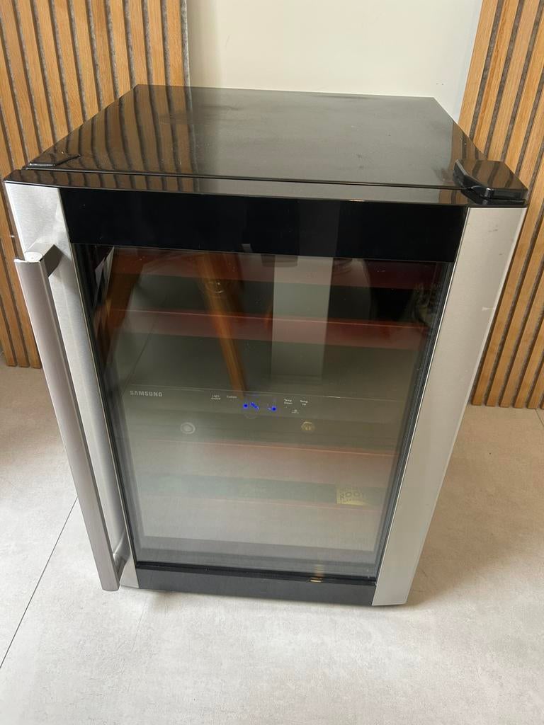 Samsung wijnklimaatkast, Elektronische apparatuur, Koelkasten en IJskasten, Ophalen, Gebruikt