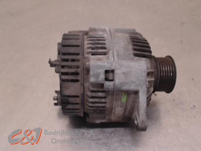 Dynamo van een Renault Master, Gebruikt, -, Renault, -