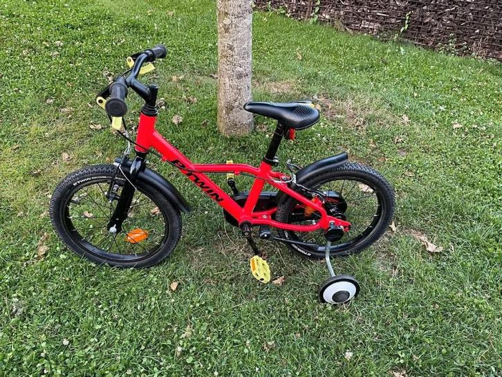 Vélo 16 pouces BTWIN, Vélos & Vélomoteurs, Vélos | Vélos pour enfant, Utilisé, 16 à 20 pouces, Stabilisateurs, Enlèvement