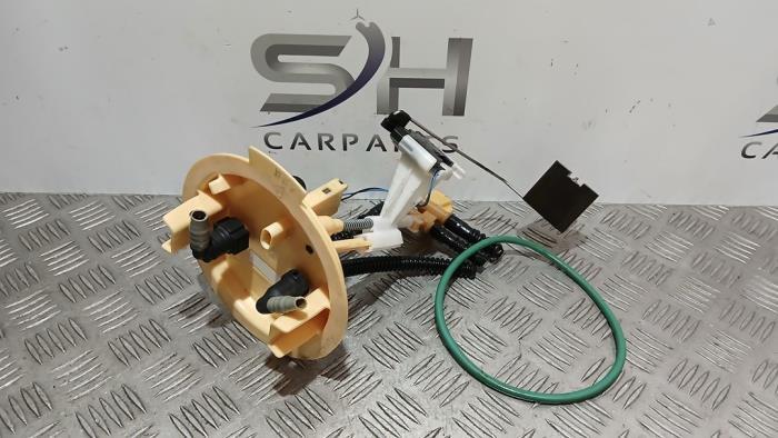 Tankvlotter van een Mercedes E-Klasse, Auto-onderdelen, Overige Auto-onderdelen, Mercedes-Benz, Gebruikt, 3 maanden garantie, Ophalen of Verzenden