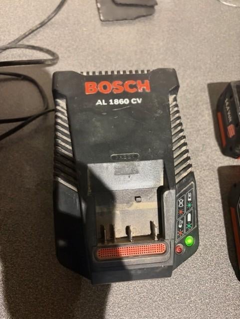 batteries bosch + chargeur, Enlèvement ou Envoi