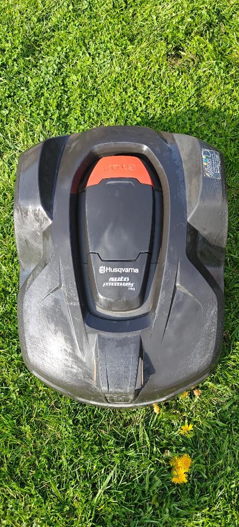 Tondeuse Robot Husqvarna Automower 320, Ophalen, Gebruikt, Minder dan 20 cm, Husqvarna