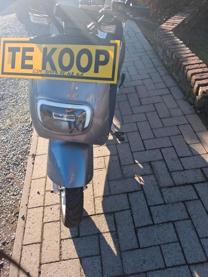 Elektrische scooter sakura A KLASSE, Hobby en Vrije tijd, Metaaldetectors, Ophalen