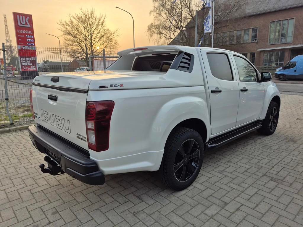 Isuzu D-max AKOYA (bj 2016), Auto's, Automaat, Gebruikt, Zwart, 4 cilinders