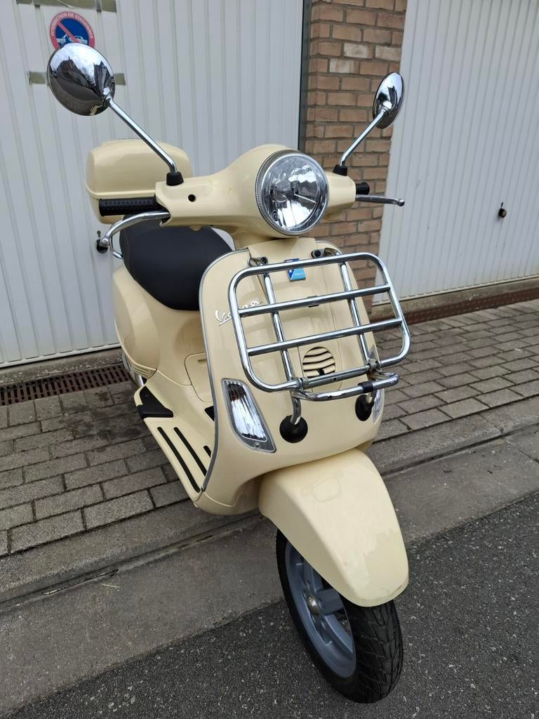 Moto Vespa 125cc, Particulier