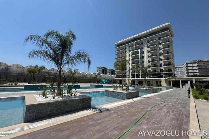1.300 meter van de zee en in een luxe residentie, Immo, Buitenland, Turkije, Appartement, Stad